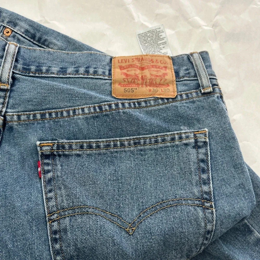 Levis 505 Regular Fit Straight Leg Denim Jeans Mens Size 36x30‎ Blue Jeans